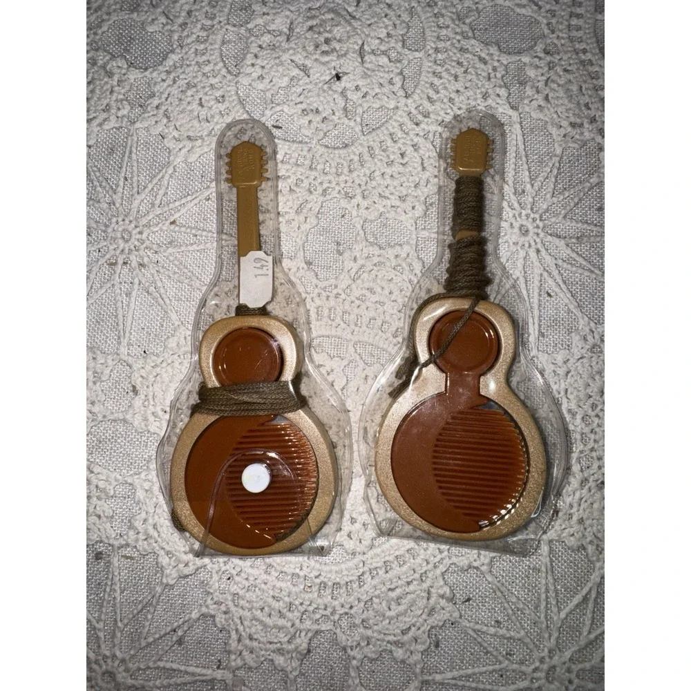 Vintage NEW Nashville Guitar Shaped Comb & Mirror Set w/ Case Travel Souvenir